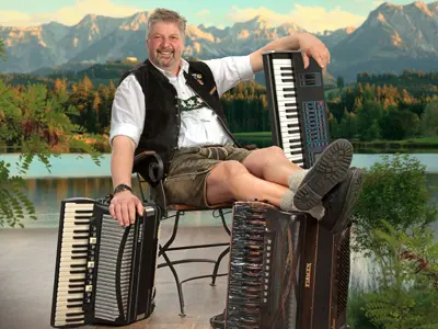Werbefoto mit Akkordeon und Keyboard